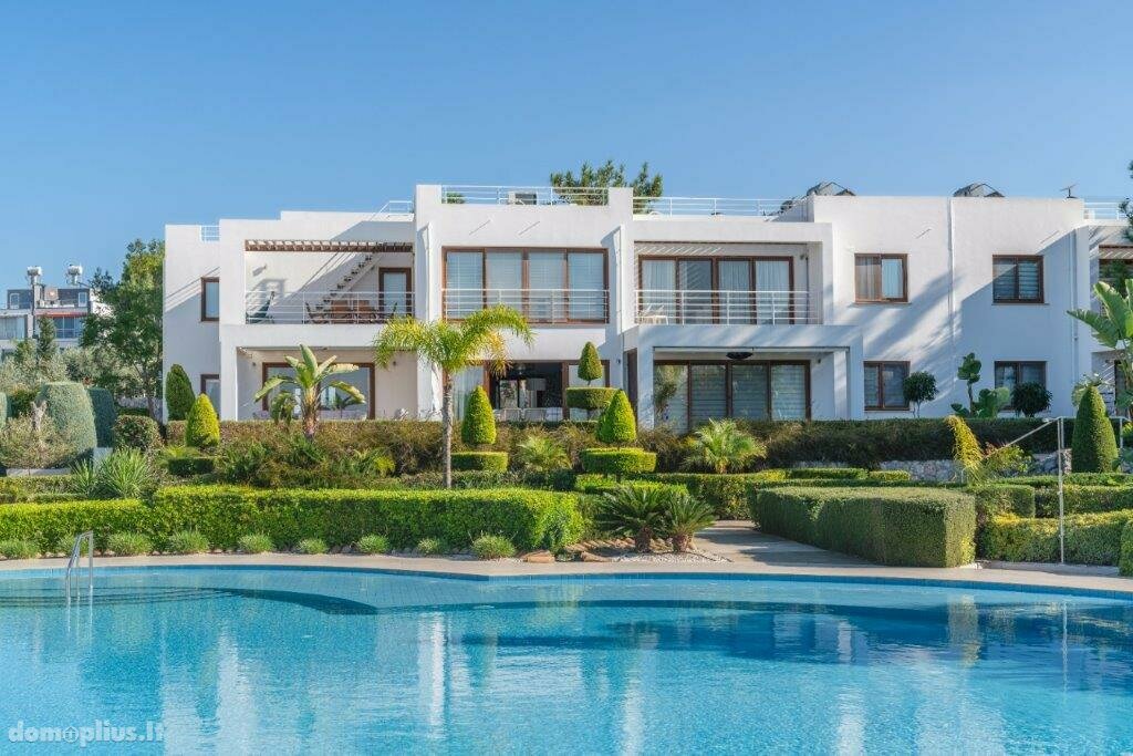Parduodamas 4 kambarių butas Kipre, Kyrenia