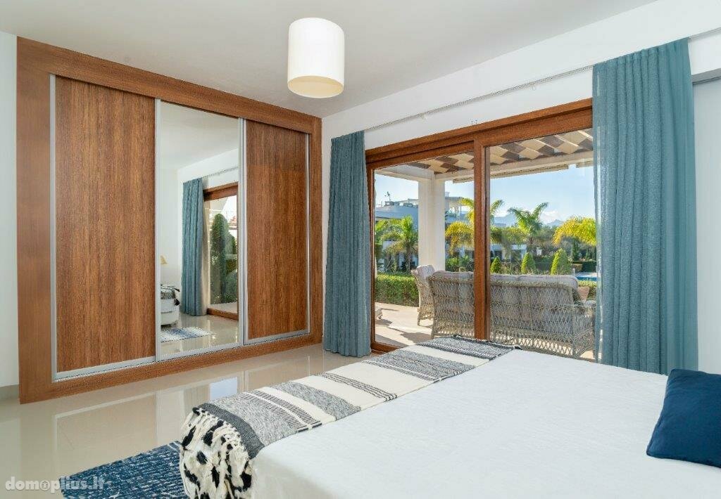 Parduodamas 4 kambarių butas Kipre, Kyrenia