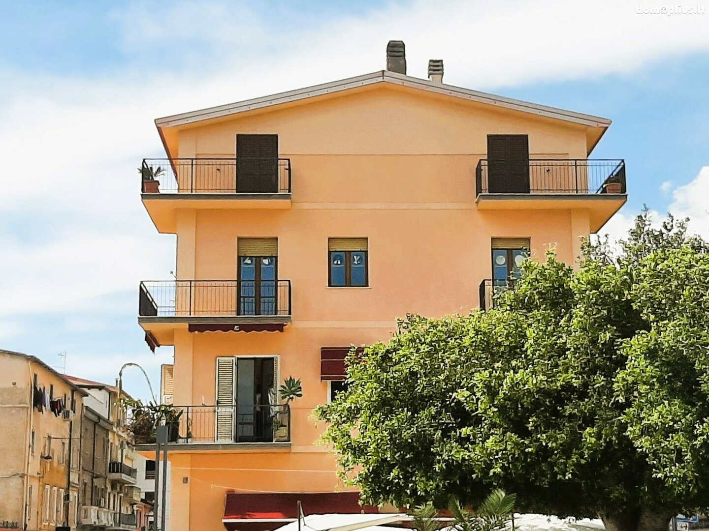 Parduodamas 4 kambarių butas Italijoje, Kita