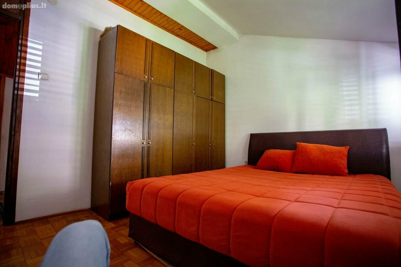 Parduodamas 2 kambarių butas Serbija ir Juodkalnijoje, Budva