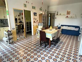 Parduodamas 3 kambarių butas Italijoje, Kita