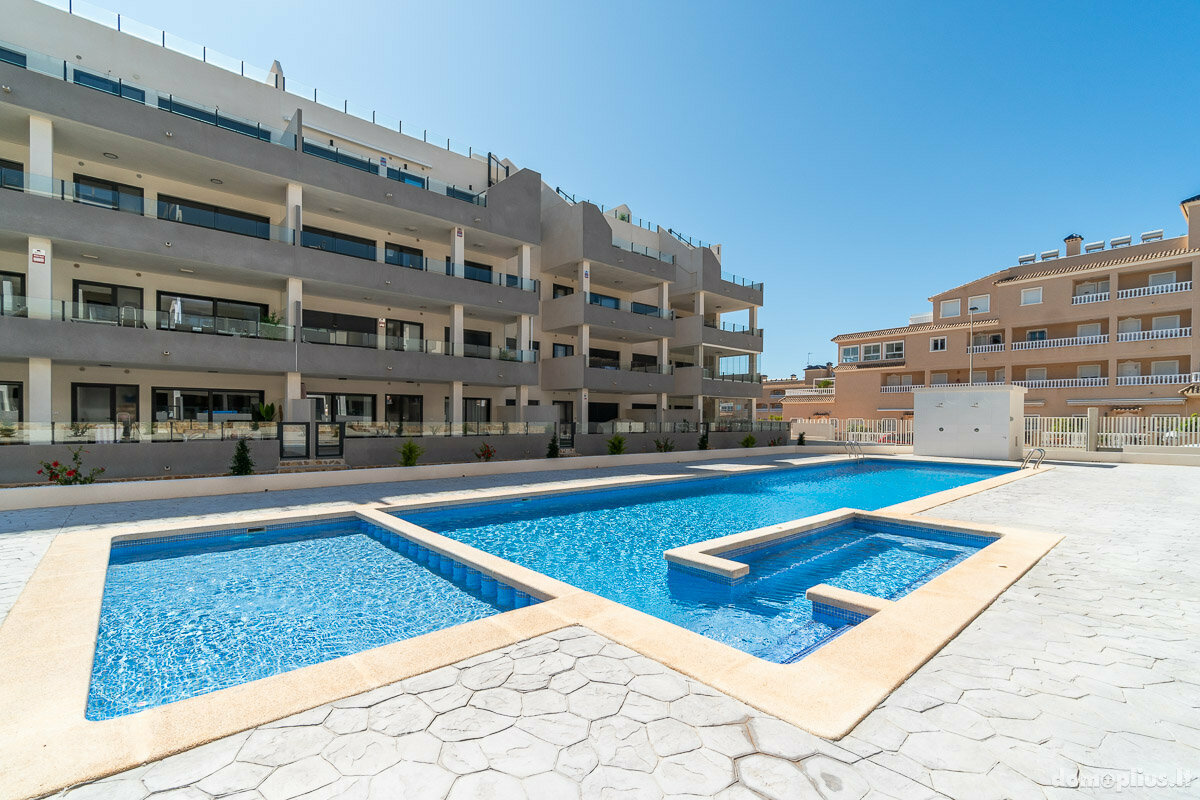 Parduodamas 3 kambarių butas Ispanijoje, Orihuela Costa