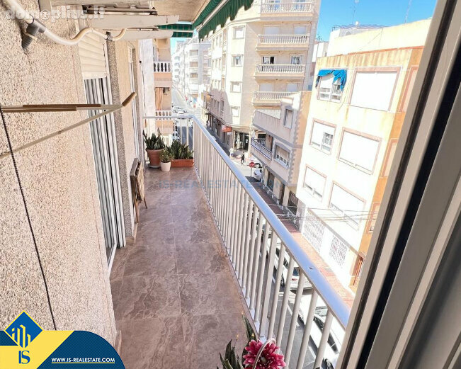 Parduodamas 4 kambarių butas Ispanijoje, Torrevieja