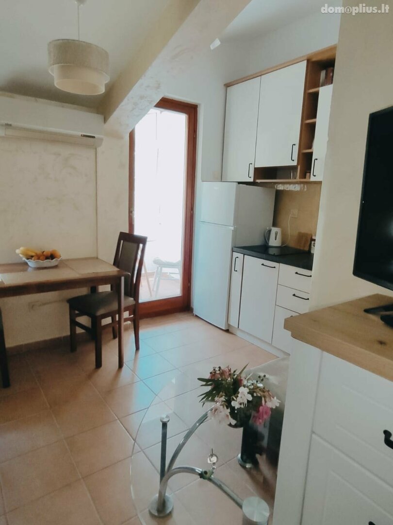 Parduodamas 1 kambario butas Serbija ir Juodkalnijoje, Budva