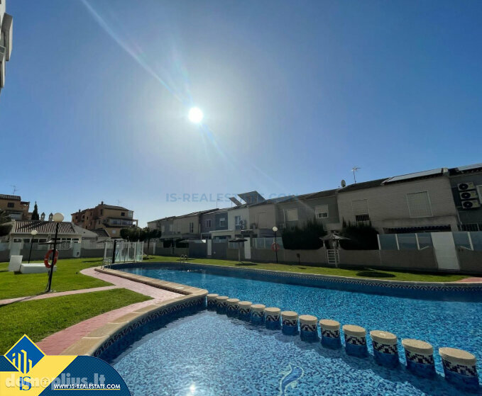 Parduodamas 4 kambarių butas Ispanijoje, Torrevieja