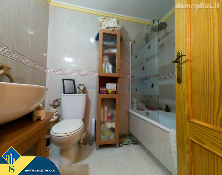 Parduodamas 4 kambarių butas Ispanijoje, Torrevieja
