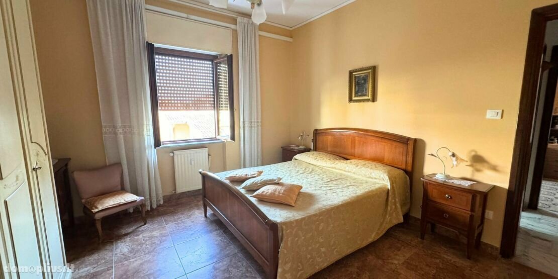 Продается 4 комнатная квартира Италия, Scalea