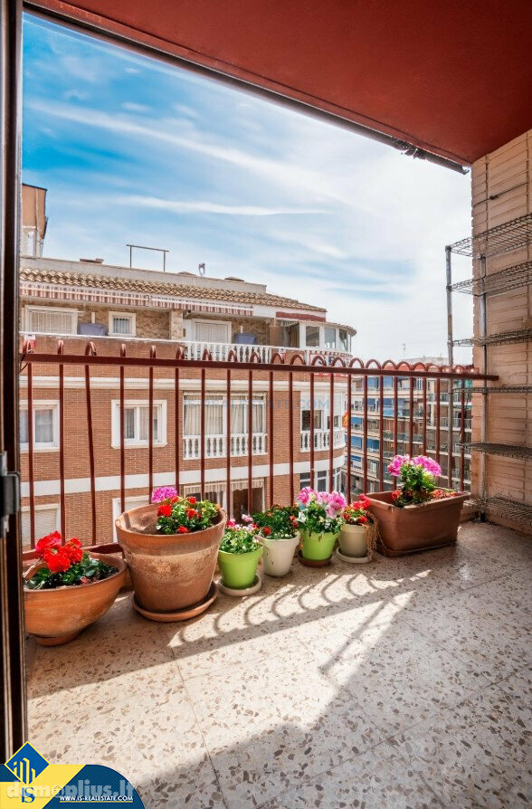 Parduodamas 4 kambarių butas Ispanijoje, Torrevieja