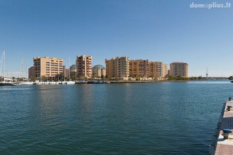 Parduodamas 3 kambarių butas Ispanijoje, La Manga del Mar Menor