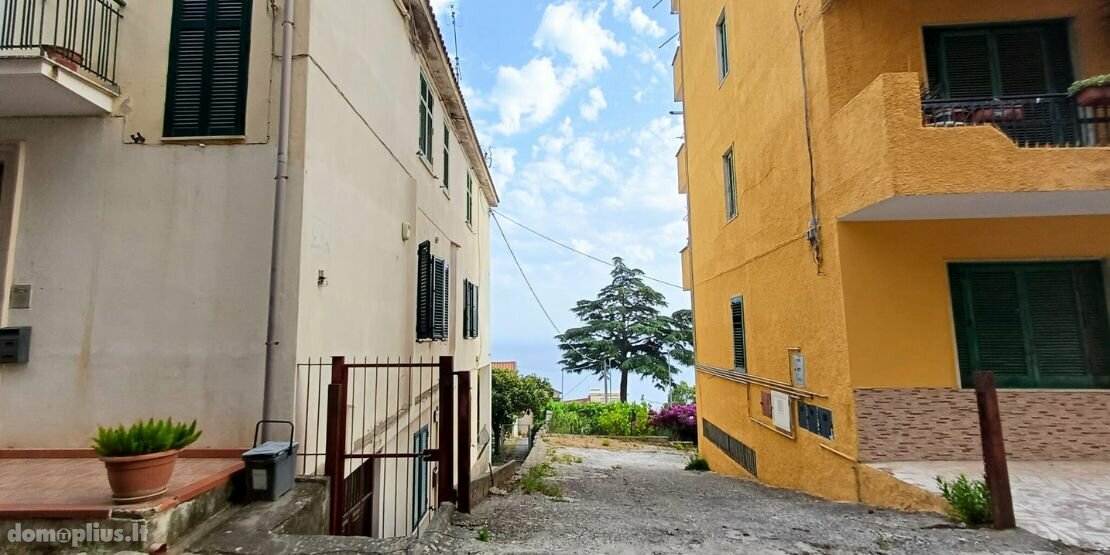 Parduodamas 5 kambarių butas Italijoje, Kita