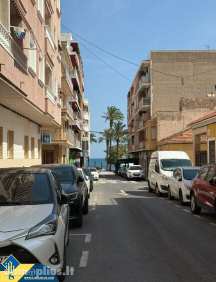 Parduodamas 4 kambarių butas Ispanijoje, Torrevieja