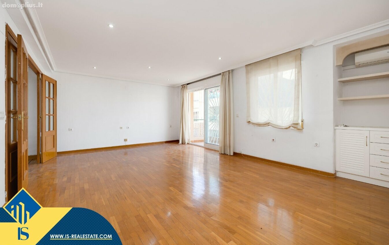 Продается 4 комнатная квартира Испания, Torrevieja