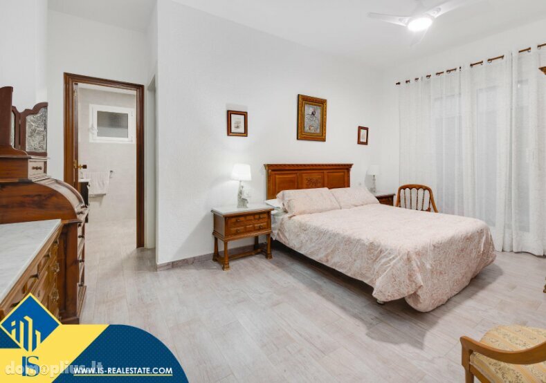 Parduodamas 5 kambarių butas Ispanijoje, Torrevieja