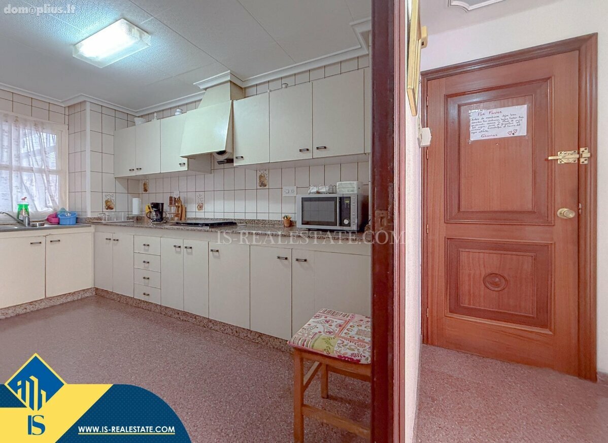 Parduodamas 4 kambarių butas Ispanijoje, Torrevieja