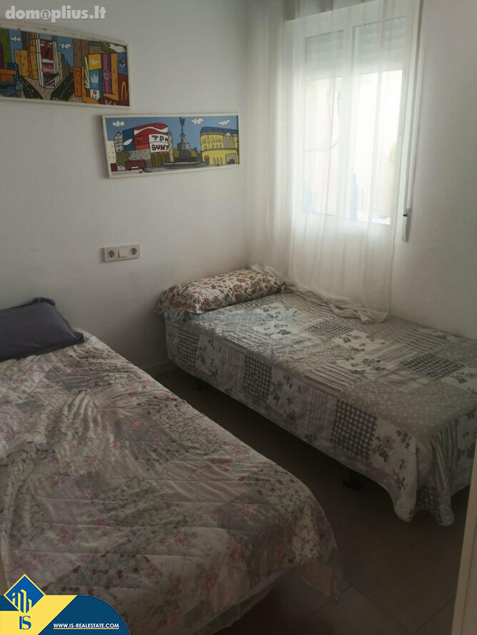 Parduodamas 4 kambarių butas Ispanijoje, Torrevieja