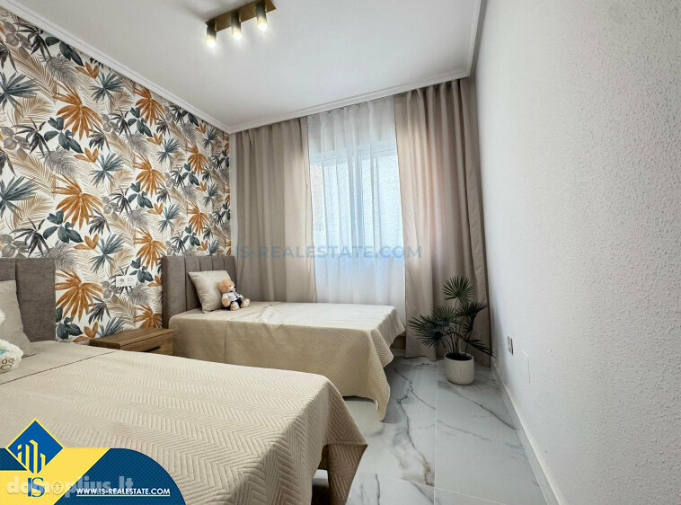 Parduodamas 5 kambarių butas Ispanijoje, Torrevieja