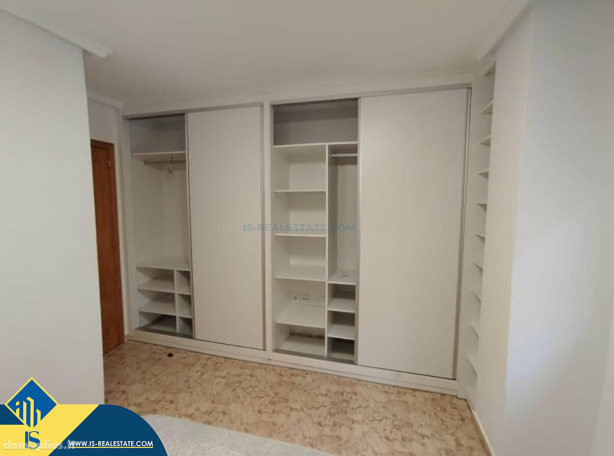 Parduodamas 4 kambarių butas Ispanijoje, Torrevieja