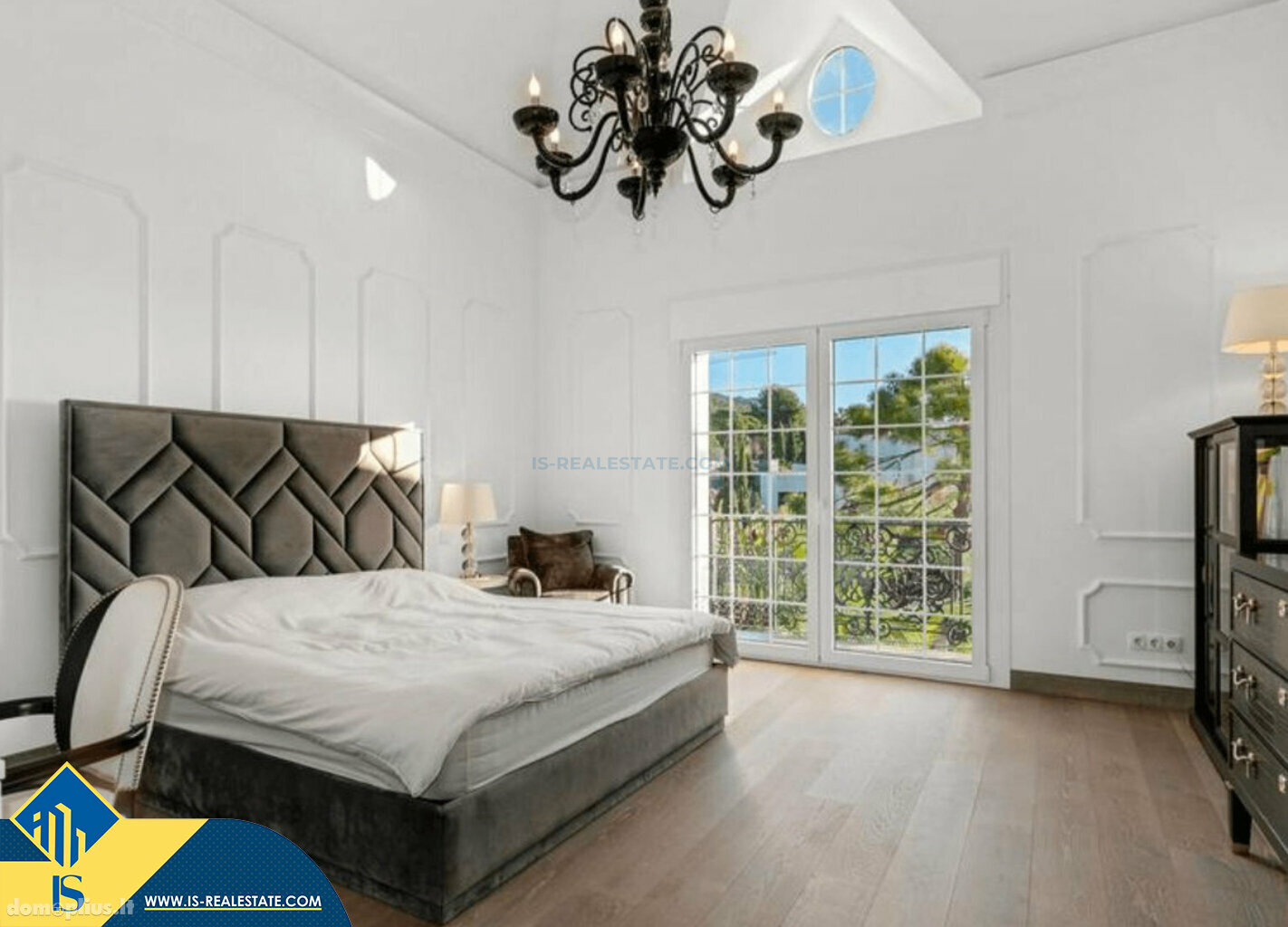 Дом Испания, Marbella