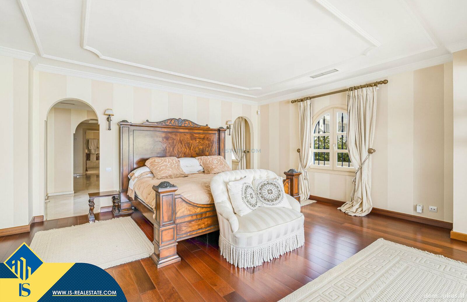 Дом Испания, Marbella