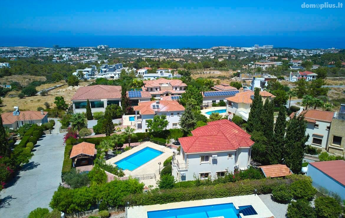 Parduodamas namas Kipre, Kyrenia