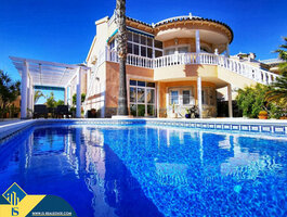 Namas Ispanijoje, Orihuela Costa
