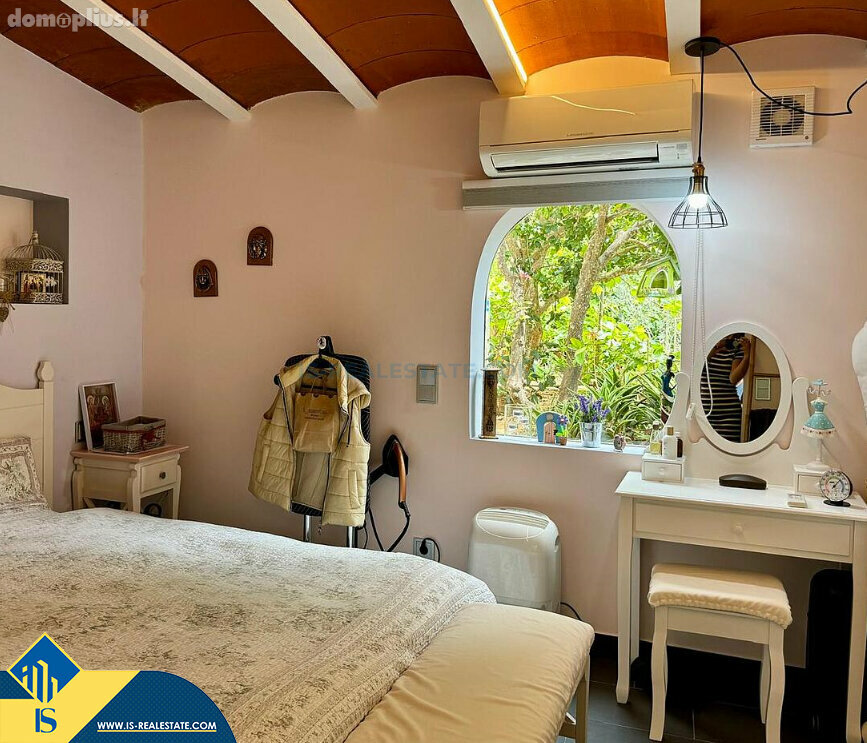 Дом Испания, Ibiza