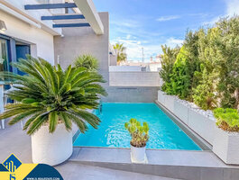 Namas Ispanijoje, Orihuela Costa