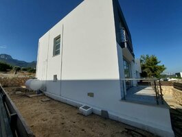 Дом Кипр, Kyrenia