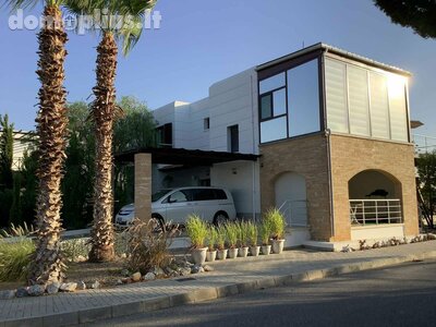 Дом Кипр, Kyrenia
