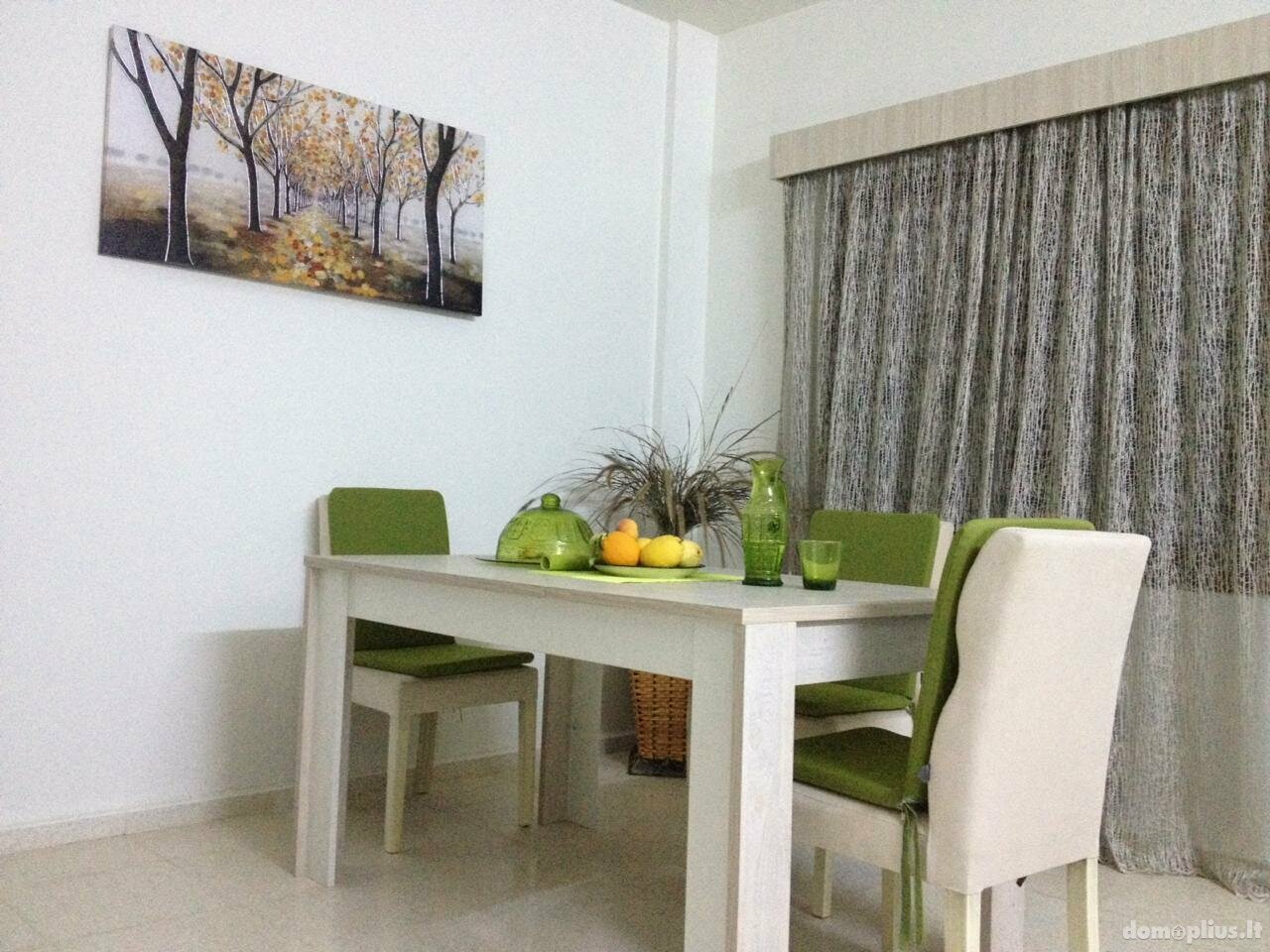 Parduodamas namas Kipre, Kyrenia