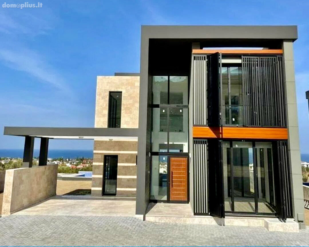 Parduodamas namas Kipre, Kyrenia