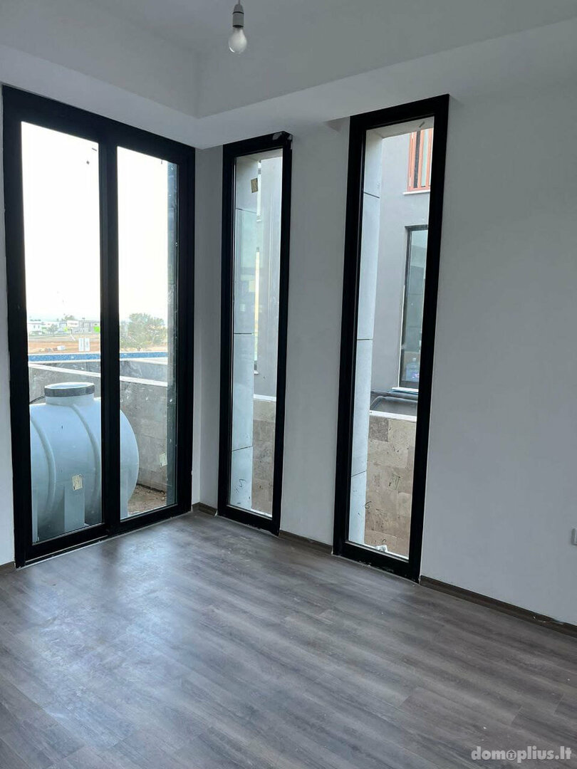 Parduodamas namas Kipre, Kyrenia
