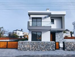 Parduodamas namas Kipre, Kyrenia