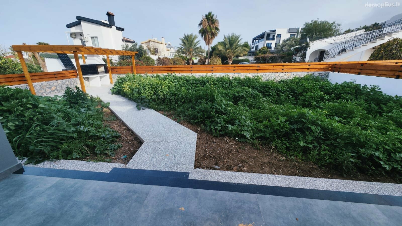 Parduodamas namas Kipre, Kyrenia