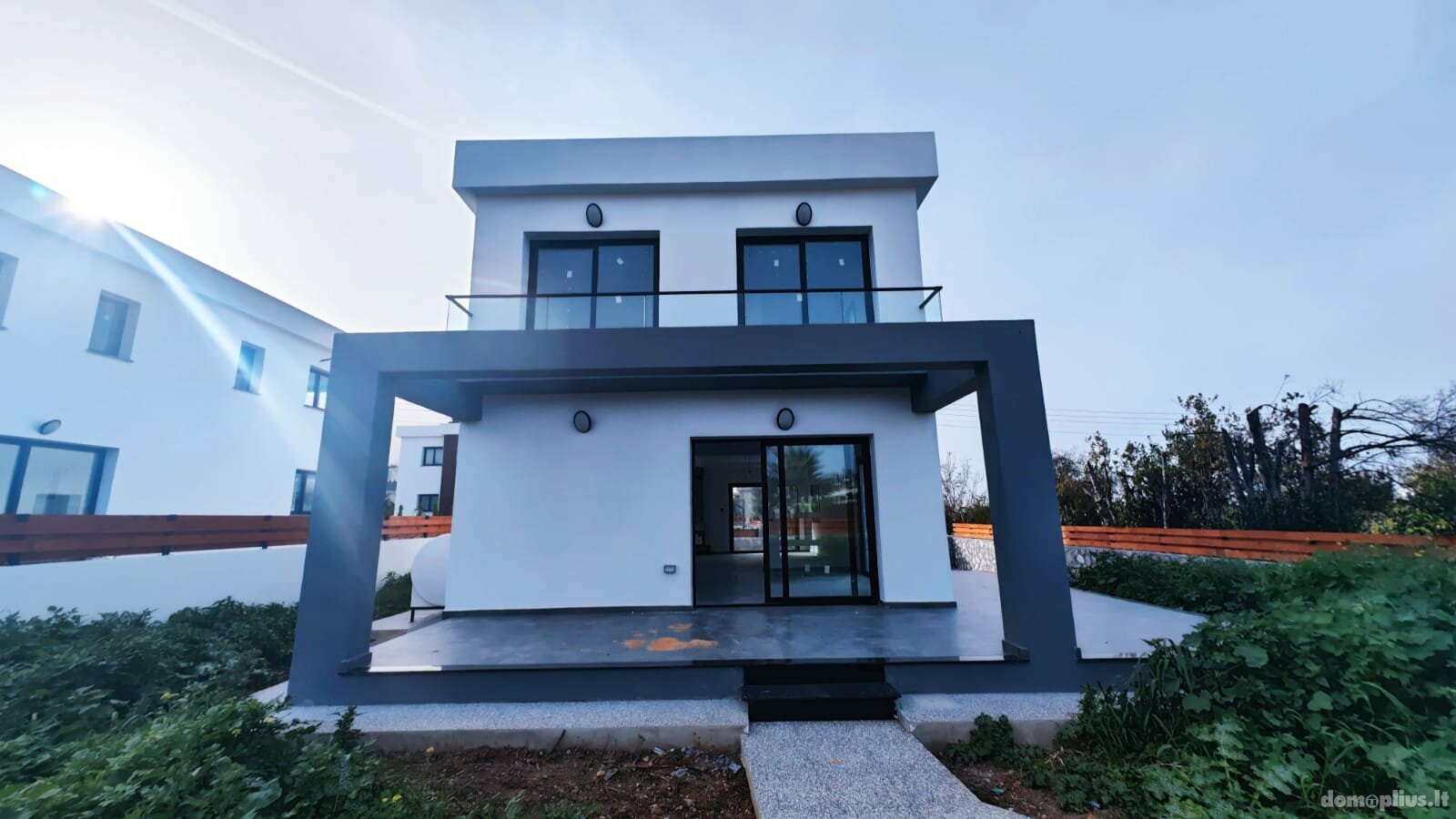 Parduodamas namas Kipre, Kyrenia