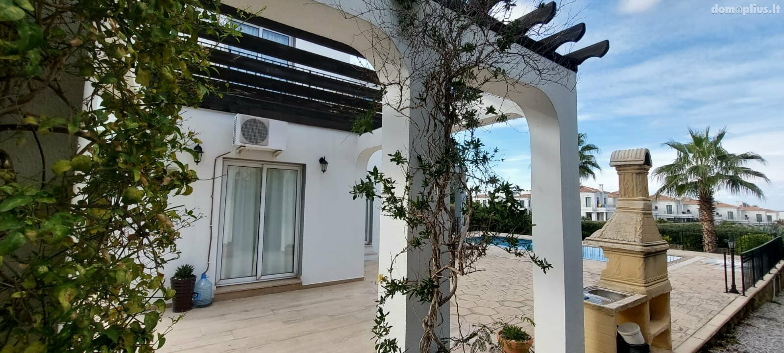 Parduodamas namas Kipre, Kyrenia