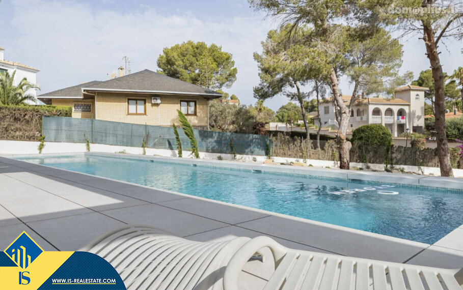 Дом Испания, Orihuela Costa