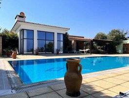 Дом Кипр, Kyrenia