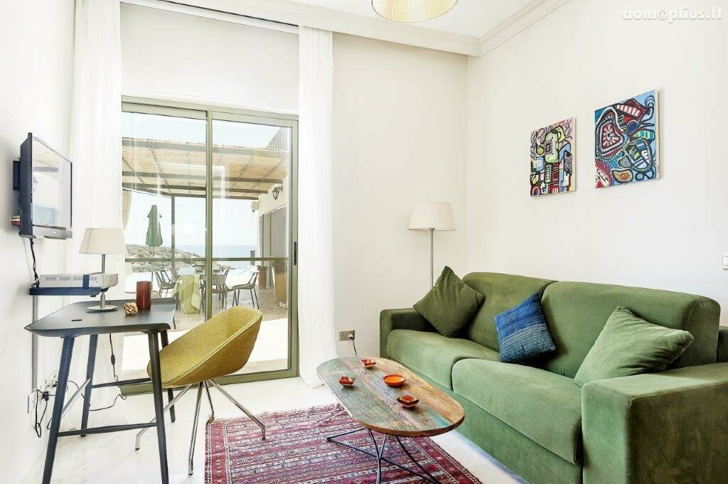 Дом Кипр, Kyrenia