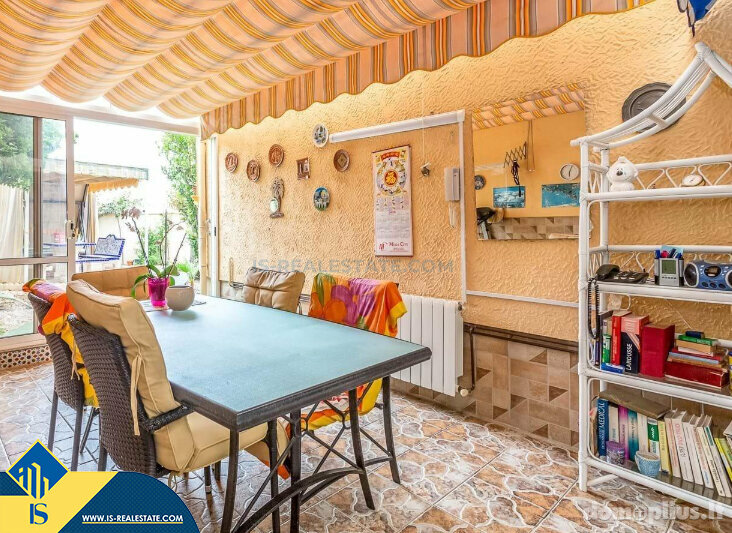 Дом Испания, Orihuela Costa