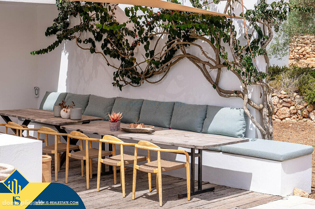 Дом Испания, Ibiza