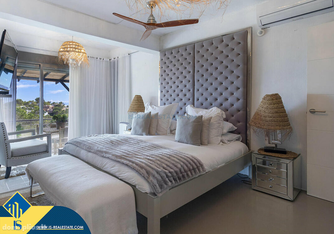 Дом Испания, Ibiza