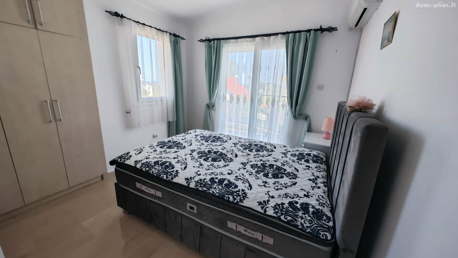 Parduodamas namas Kipre, Kyrenia