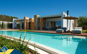 Namas Ispanijoje, Ibiza