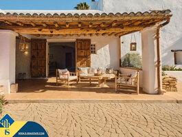 Namas Ispanijoje, Ibiza