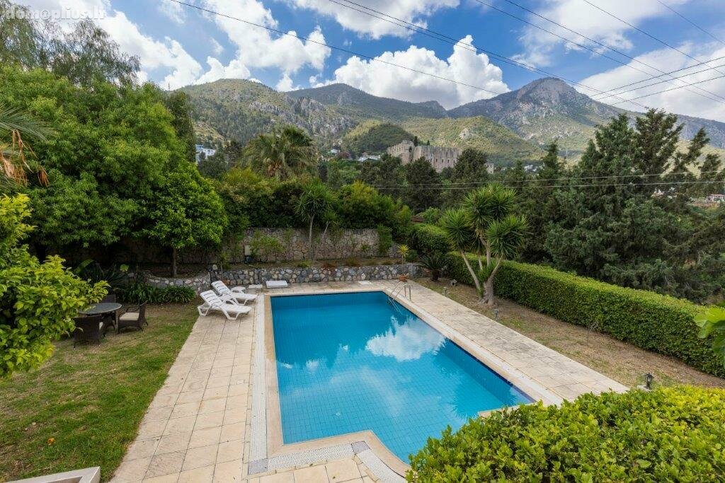 Дом Кипр, Kyrenia