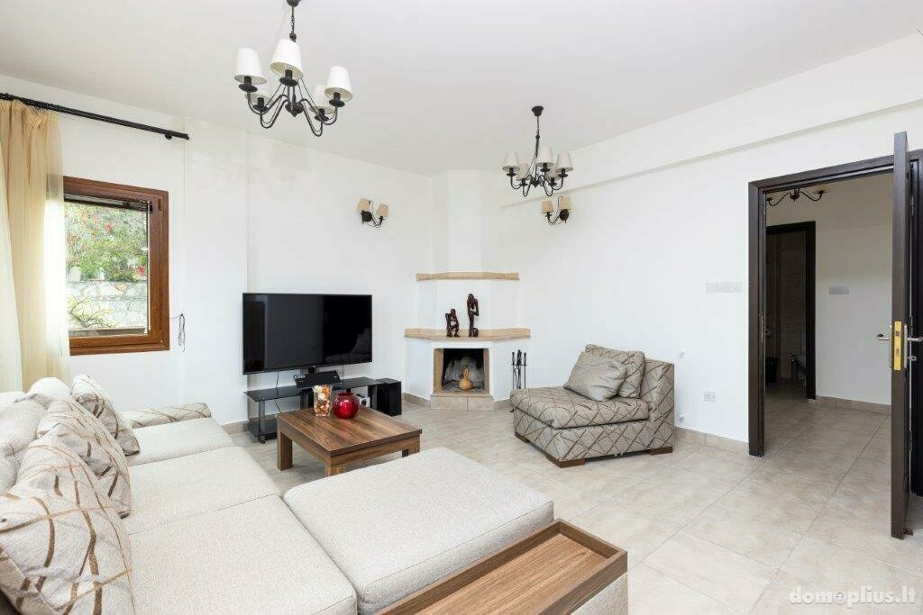 Дом Кипр, Kyrenia