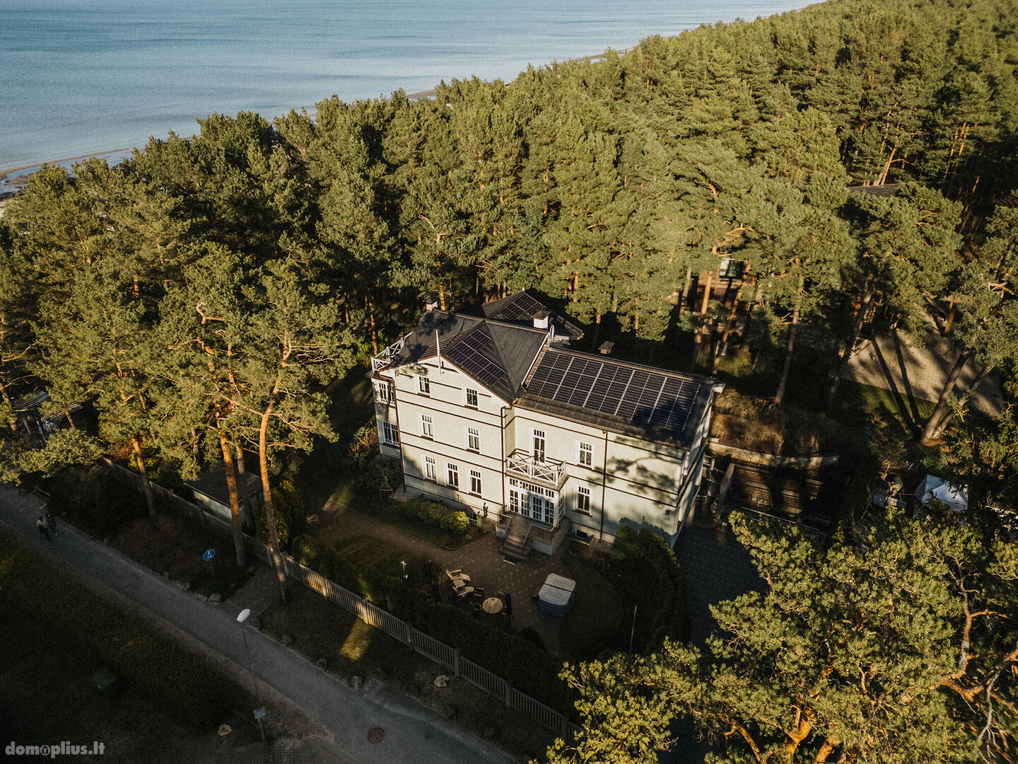 Parduodamas namas Latvijoje, Jūrmala