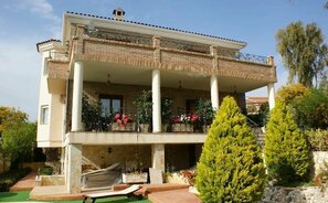 House Spain, Rojales
