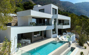 Дом Испания, Altea